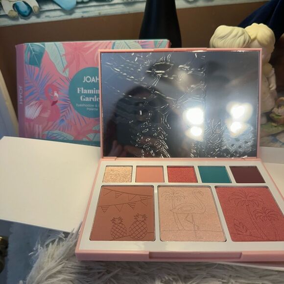JOAH Tropical Vibes Eyeshadow Palette - Coral, Aqua, Rose - Picture 1 of 7